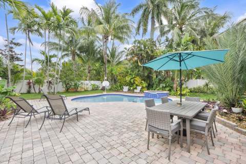 2501 NE 26th Terrace, Fort Lauderdale FL - photo 9 of 38