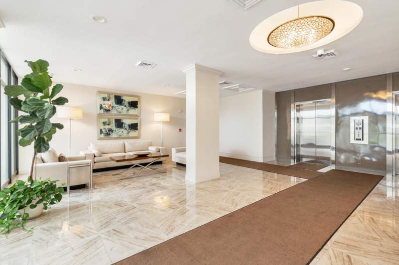 2 bedroom Condominium at 2000 Presidential Way #206, Lands Of The President Condo 2 ,, West Palm Beach — photo 2