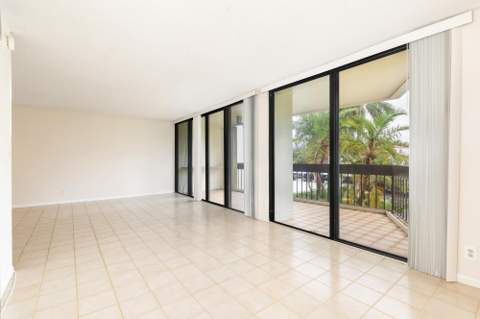 2000 Presidential Way #206, West Palm Beach FL - photo 16 of 23