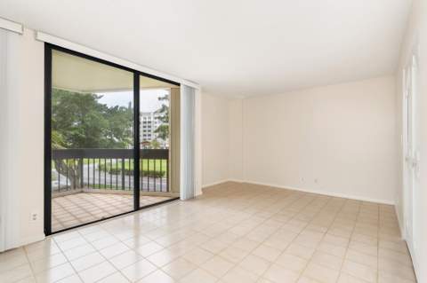 2000 Presidential Way #206, West Palm Beach FL - photo 17 of 23