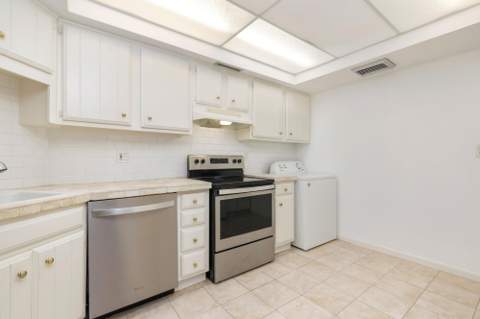 2000 Presidential Way #206, West Palm Beach FL - photo 10 of 23