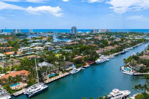 2430 Del Lago Drive, Fort Lauderdale FL - photo 6 of 93