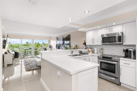 2611 N Riverside Drive #307, Pompano Beach FL - photo 6 of 25