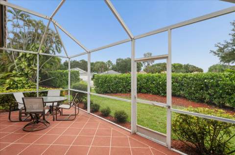 10884 Royal Caribbean Circle, Boynton Beach FL - photo 7 of 34