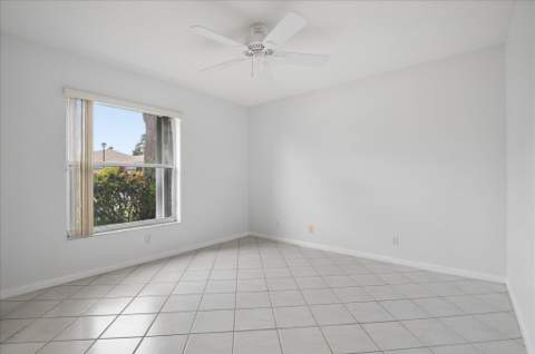 10884 Royal Caribbean Circle, Boynton Beach FL - photo 18 of 34