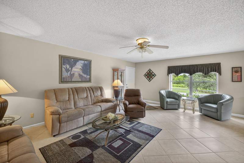 2 bedroom Condominium at 1 Lake Vista Trail #207, Vista St Lucie Buildings 9 Thru 20, Port St. Lucie — photo 5