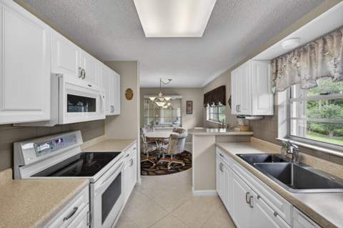 1 Lake Vista Trail #207, Port St. Lucie FL - photo 10 of 28