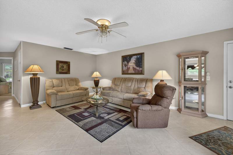 2 bedroom Condominium at 1 Lake Vista Trail #207, Vista St Lucie Buildings 9 Thru 20, Port St. Lucie — photo 4