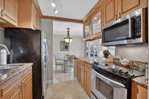 2121 N Ocean Boulevard #705e, Boca Raton FL - photo 7 of 23
