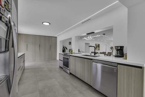 11821 NW 6th Court, Plantation FL - photo 18 of 61