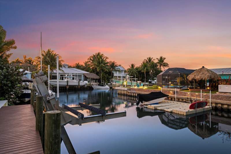 5 bedroom Single Family Residence at 401 Center Street, Riverside, Jupiter — photo 1