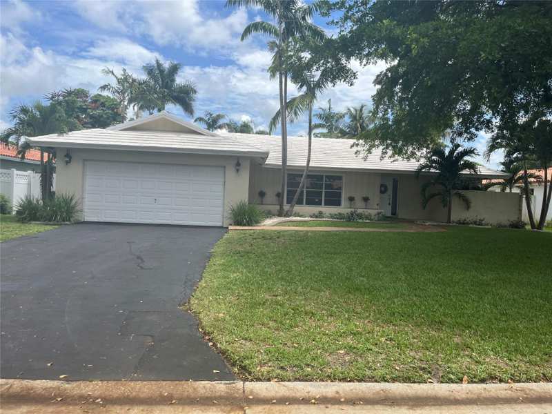 3 bedroom Single Family Residence at 10734 NW 17th Manor, Cypress Run, Coral Springs — photo 1