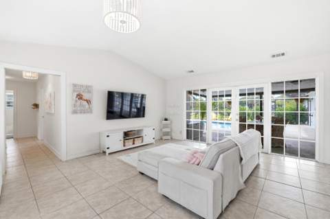 785 Cindy Drive, Wellington FL - photo 9 of 36