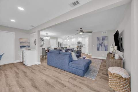 1105 Duncan Circle #104, Palm Beach Gardens FL - photo 7 of 31
