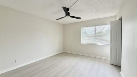 4969 Sable Pine Circle #D2, West Palm Beach FL - photo 8 of 13