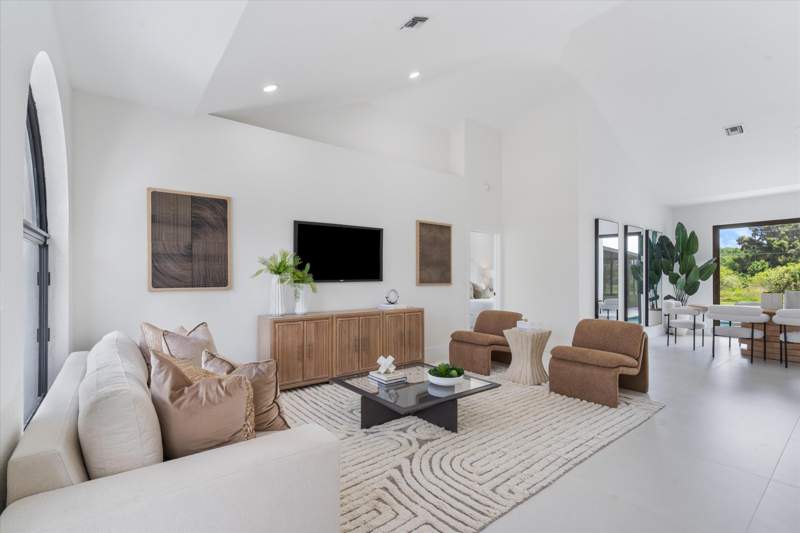 5 bedroom Single Family Residence at 7548 Fairway Trail, Hidden Valley Sec 4, Boca Raton — photo 4