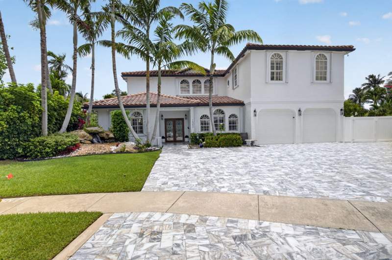 7 bedroom Single Family Residence at 1502 SW 5th Avenue, Estoville, Boca Raton — photo 2