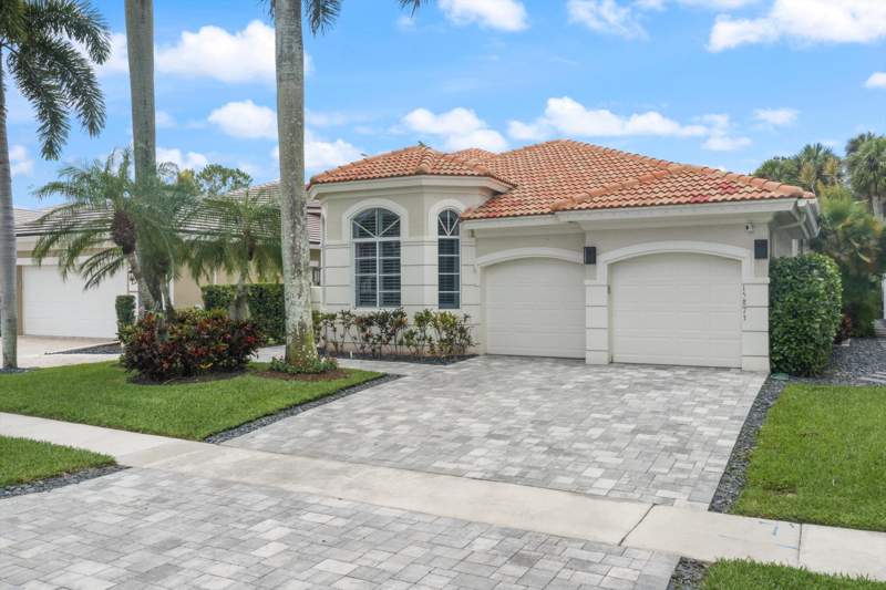 3 bedroom Single Family Residence at 15873 Double Eagle Trail, Mizner Country Club, Delray Beach — photo 2