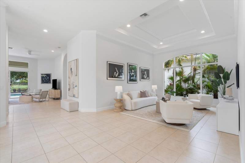 3 bedroom Single Family Residence at 15873 Double Eagle Trail, Mizner Country Club, Delray Beach — photo 4