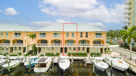 643 Casa Loma Boulevard, Boynton Beach FL - photo 8 of 48