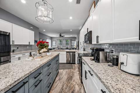 1779 Palisades Drive, West Palm Beach FL - photo 16 of 76