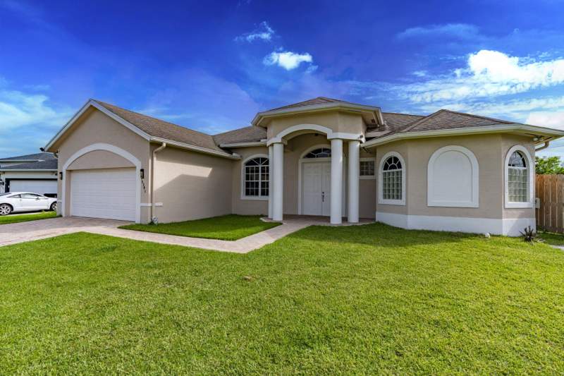 4 bedroom Single Family Residence at 2301 SW Vale, Port St Lucie Section 35, Port St. Lucie — photo 3