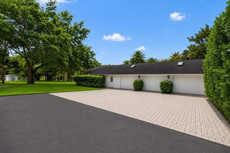 6 bedroom Single Family Residence at 1030 Arabian Drive, Fox Trail, Loxahatchee — photo 5