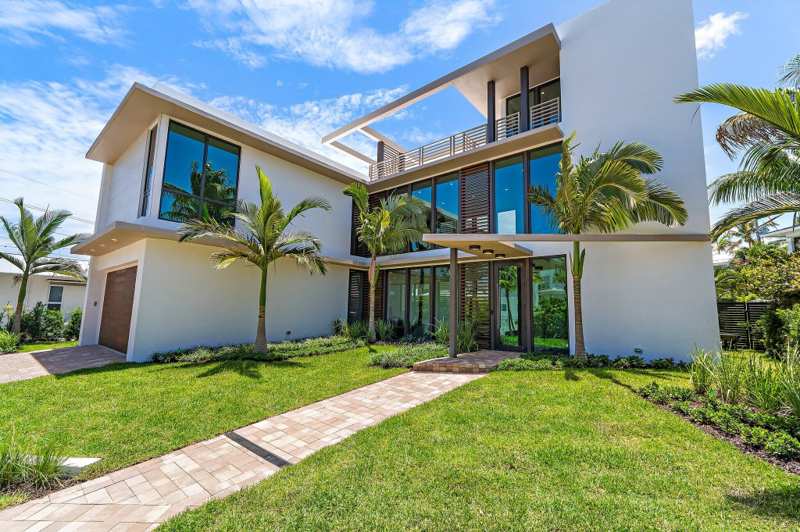 6 bedroom Single Family Residence at 390 Jupiter Lane, Juno Beach 1st Add, Juno Beach — photo 1