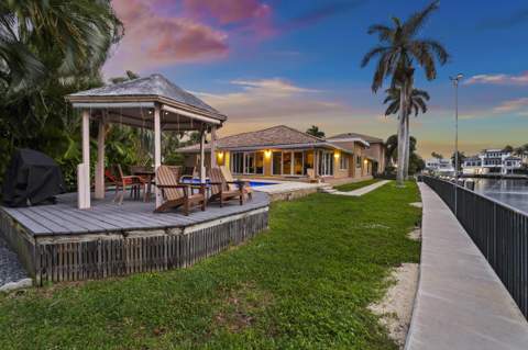 4204 Tranquility Drive, Highland Beach FL - photo 16 of 76