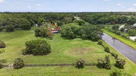 1029 Arabian Drive, Loxahatchee FL - photo 11 of 14
