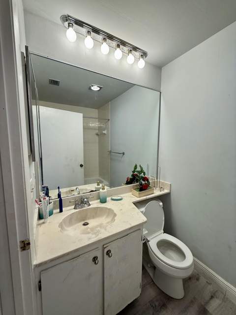 3927 Vine Tree Trail #B, Lake Worth FL - photo 11 of 14