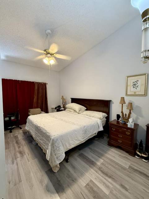 3927 Vine Tree Trail #B, Lake Worth FL - photo 9 of 14