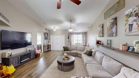 201 NE Faring Avenue, Port St. Lucie FL - photo 6 of 37