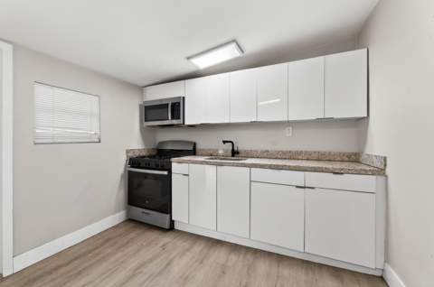 716 Citrus Avenue, Fort Pierce FL - photo 10 of 19