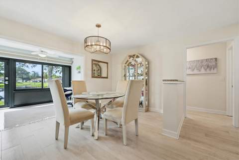 4854 Equestrian Circle #Apt B, Boynton Beach FL - photo 10 of 41