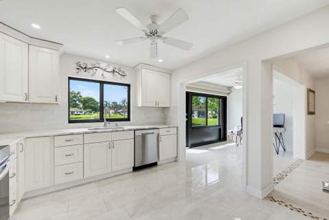 4854 Equestrian Circle #Apt B, Boynton Beach FL - photo 13 of 41