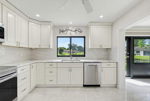 4854 Equestrian Circle #Apt B, Boynton Beach FL - photo 14 of 41