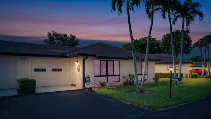 2 bedroom Condominium at 4854 Equestrian Circle #Apt B, Greentree Villas Condo, Boynton Beach — photo 1