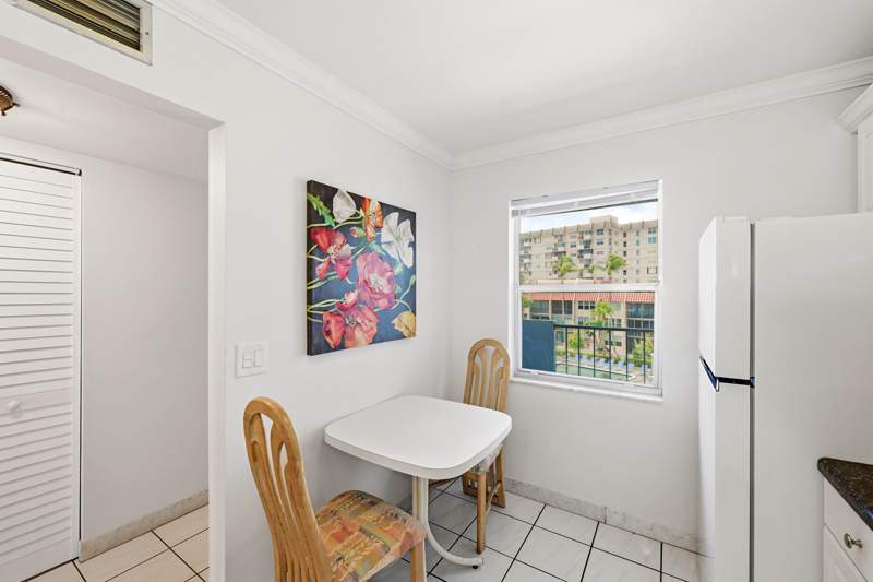 2 bedroom Condominium at 777 S Federal Highway #O406, Island Club 4, Pompano Beach — photo 5