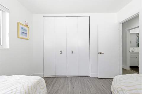 6444 Oak Street, Hollywood FL - photo 20 of 32