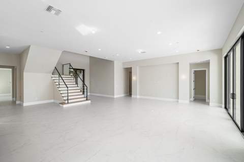 9109 Coral Isles Circle #{Lot 86}, Palm Beach Gardens FL - photo 16 of 48