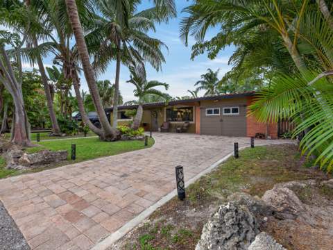 949 NE 25th Avenue, Pompano Beach FL - photo 7 of 88