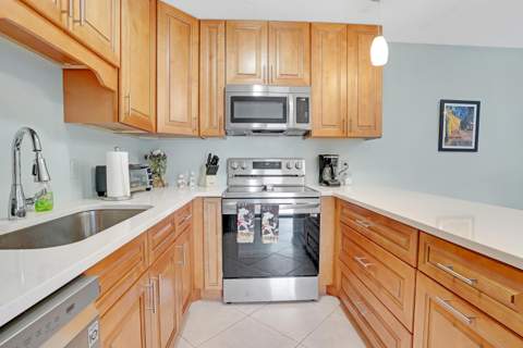 3201 SE Guinevere Lane #A, Port St. Lucie FL - photo 10 of 40