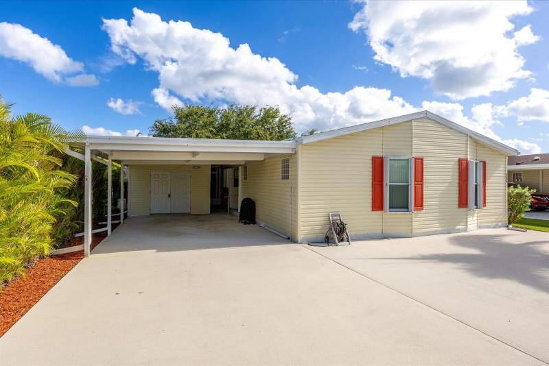 0 bedroom Manufactured Home at 7654 Red Crossbill Court, Fairways At Savanna Club Replat No 1, Port St. Lucie — photo 2
