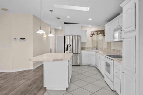 7654 Red Crossbill Court, Port St. Lucie FL - photo 10 of 50