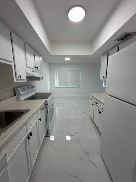 5702 NW 22nd Court #28-b, Lauderhill FL - photo 9 of 36