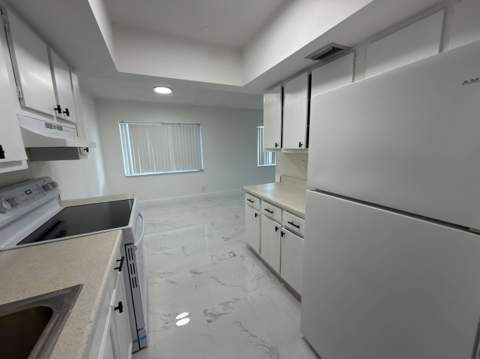 5702 NW 22nd Court #28-b, Lauderhill FL - photo 11 of 36