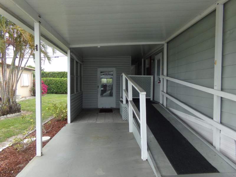 2 bedroom Manufactured Home at 57006 Antilles, Jamaica Bay Mobile Home Co Op, Boynton Beach — photo 2