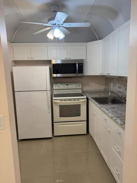 463 Tilford V #463, Deerfield Beach FL - photo 9 of 28