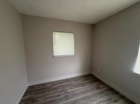 1437 NW 10th Place, Fort Lauderdale FL - photo 13 of 15